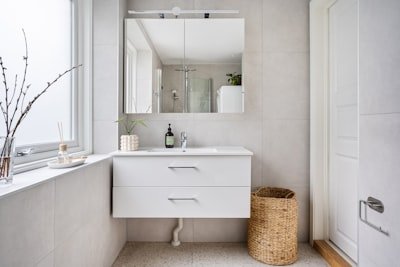 How To Choose The Right Bathroom Vanity