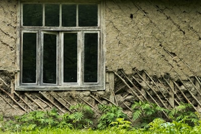 How To Repair Cracked Home Windows